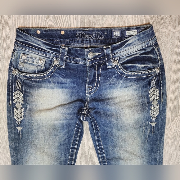 Miss Me Jean's - Picture 4 of 10